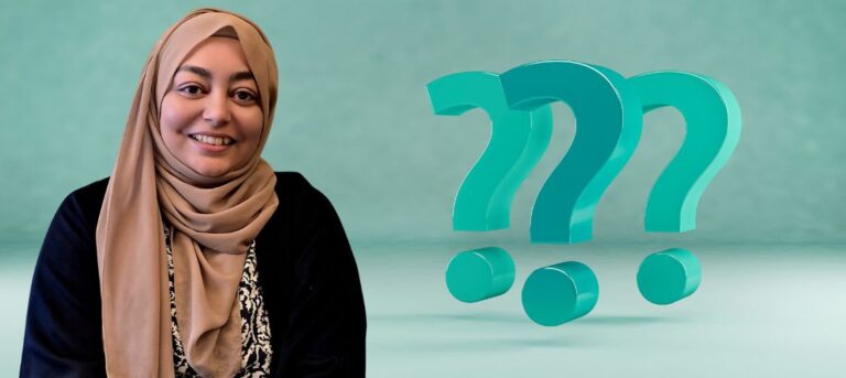 Head and shoulders of face2faceHR consultant next to question marks - independent HR consultant earnings