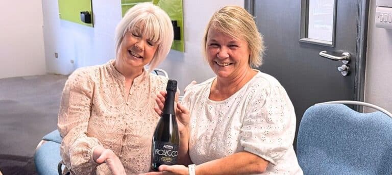 Photo of two face2faceHR consultants, Sue Pardy and Vanessa Frampton - starting an HR consultancy